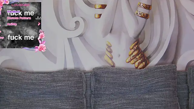 Snapshot of hailey_peach chatting on October 9, 5:28 pm hailey peach online show from October 9, 5:28 pm