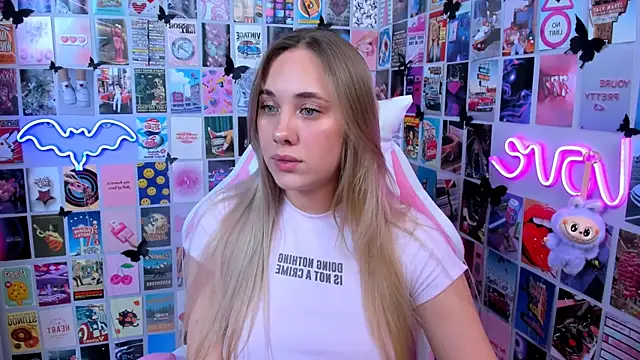 MiaMilas online show from October 17, 5:16 pm