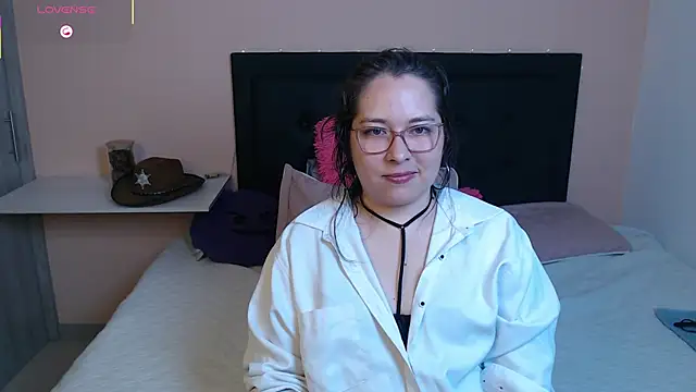 May Carlier online show from October 21, 3:10 am