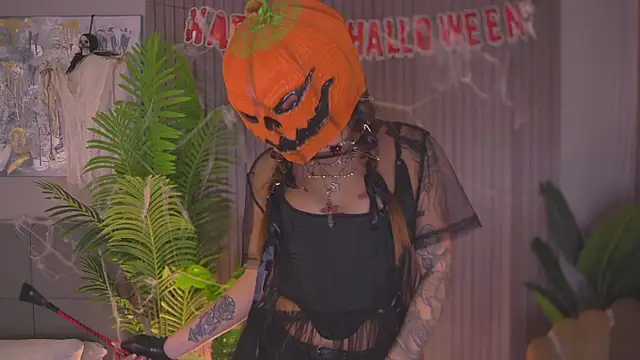 Snapshot of AudreyBrooks_ chatting on October 31, 8:18 am AudreyBrooks online show from October 31, 8:18 am