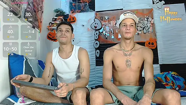 Snapshot of Friendsofeverything_ chatting on October 21, 12:42 pm Friendsofeverything  online show from October 21, 12:42 pm