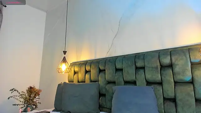 angelswets online show from September 26, 2:47 pm