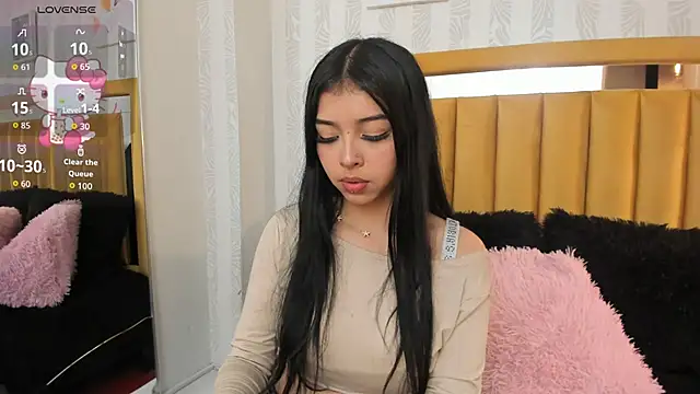 pettit courtny online show from September 19, 9:14 pm