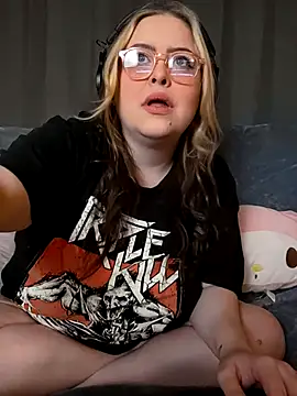 Snapshot of ChubbyBubs chatting on October 16, 12:52 pm ChubbyBubs online show from October 16, 12:52 pm