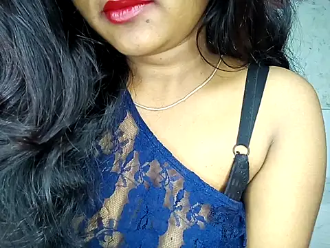 Snapshot of Muktha chatting on October 14, 4:15 am Muktha online show from October 14, 4:15 am