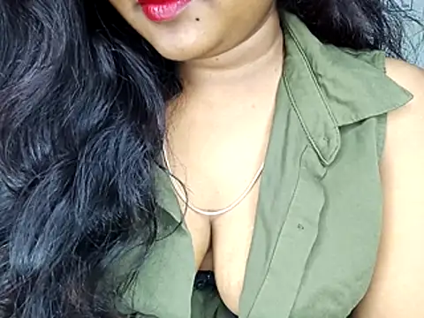 Snapshot of Muktha chatting on October 19, 5:26 pm Muktha online show from October 19, 5:26 pm