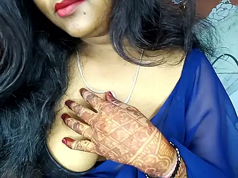 Snapshot of Muktha chatting on October 12, 3:53 am Muktha online show from October 12, 3:53 am