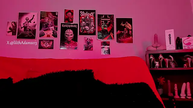 Snapshot of lilith-deveraux chatting on October 22, 2:44 pm lilith-deveraux online show from October 22, 2:44 pm