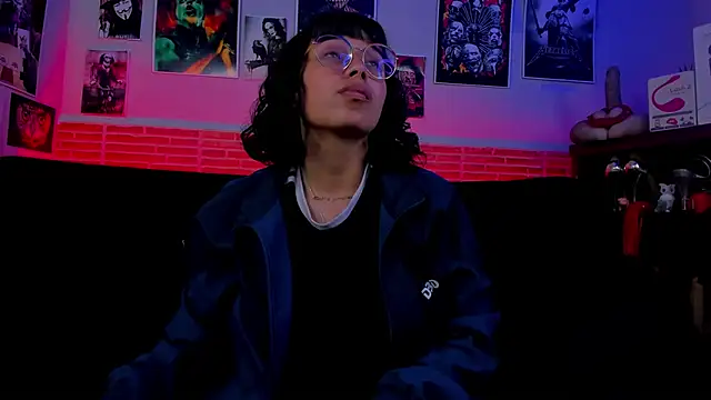 Snapshot of lilith-deveraux chatting on September 22, 1:48 am lilith-deveraux online show from September 22, 1:48 am