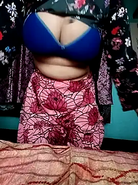 Snapshot of gunjan22 chatting on October 16, 7:11 am gunjan22 online show from October 16, 7:11 am