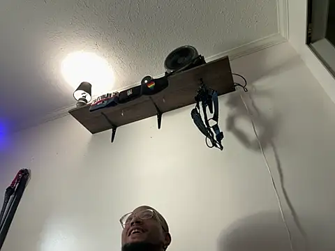 Snapshot of KySir1990 chatting on September 29, 4:12 pm KySir1990 online show from September 29, 4:12 pm