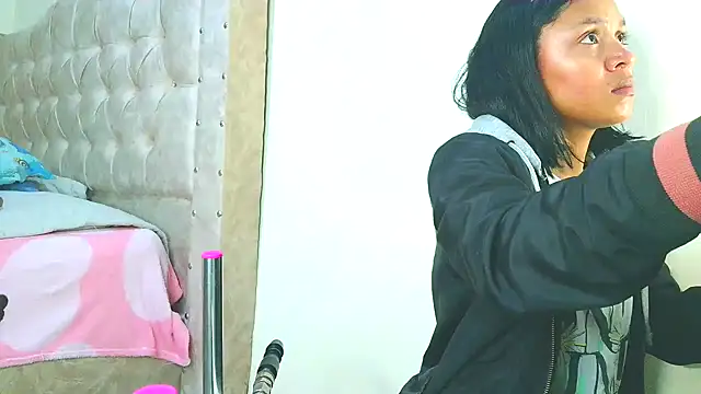 Snapshot of Samary_thomas chatting on October 7, 1:21 am Samary thomas online show from October 7, 1:21 am