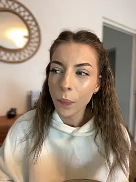 Snapshot of Mia_Ethan chatting on October 5, 10:53 am Mia Ethan online show from October 5, 10:53 am