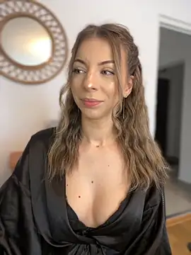 Snapshot of Mia_Ethan chatting on September 21, 9:19 am Mia Ethan online show from September 21, 9:19 am