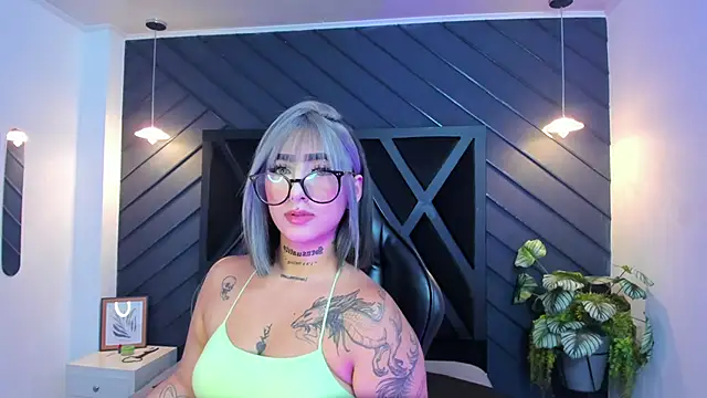 Snapshot of Alahia_Dangelo chatting on September 20, 11:41 am Alahia Dangelo online show from September 20, 11:41 am