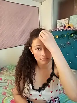 Milkdulce1 online show from April 4, 3:22 pm