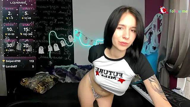 Snapshot of KarolinaBlacks chatting on November 1, 7:12 am KarolinaBlacks online show from November 1, 7:12 am