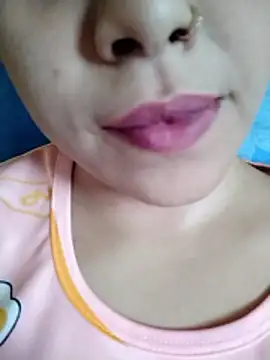 Snapshot of Anki-doll chatting on October 28, 9:26 am Anki-doll online show from October 28, 9:26 am