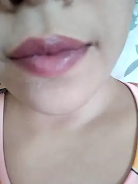 Snapshot of Anki-doll chatting on October 12, 8:50 am Anki-doll online show from October 12, 8:50 am