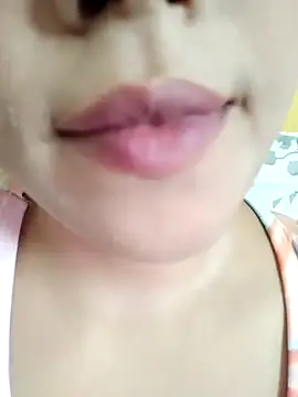 Snapshot of Anki-doll chatting on September 25, 6:34 am Anki-doll online show from September 25, 6:34 am