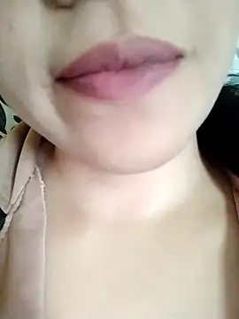 Snapshot of Anki-doll chatting on October 8, 5:34 am Anki-doll online show from October 8, 5:34 am