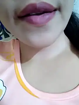 Snapshot of Anki-doll chatting on October 10, 8:41 am Anki-doll online show from October 10, 8:41 am