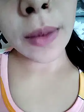 Snapshot of Anki-doll chatting on September 22, 6:12 am Anki-doll online show from September 22, 6:12 am