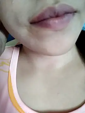 Snapshot of Anki-doll chatting on October 24, 5:58 am Anki-doll online show from October 24, 5:58 am