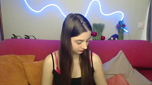 MilanaRoza online show from March 12, 5:54 am