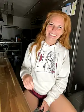 Snapshot of Redhairedteacher chatting on September 21, 9:02 pm Redhairedteacher online show from September 21, 9:02 pm