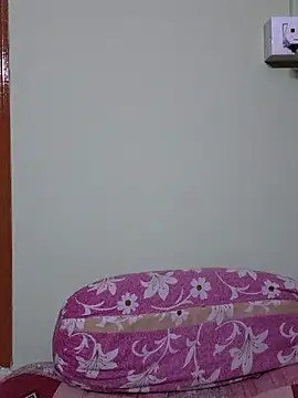 Snapshot of yoursweety09 chatting on September 21, 2:05 pm yoursweety09 online show from September 21, 2:05 pm