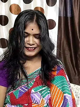 Snapshot of yoursweety09 chatting on October 9, 8:29 am yoursweety09 online show from October 9, 8:29 am