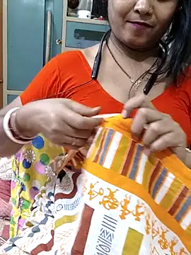 Snapshot of yoursweety09 chatting on October 18, 2:42 pm yoursweety09 online show from October 18, 2:42 pm