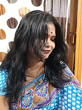 Snapshot of yoursweety09 chatting on October 14, 8:28 am yoursweety09 online show from October 14, 8:28 am