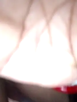 Snapshot of yoursweety09 chatting on September 18, 12:20 am yoursweety09 online show from September 18, 12:20 am