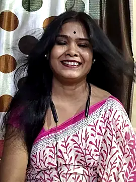 Snapshot of yoursweety09 chatting on September 19, 8:02 am yoursweety09 online show from September 19, 8:02 am