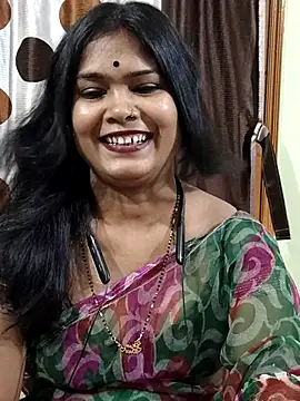 Snapshot of yoursweety09 chatting on October 12, 3:58 pm yoursweety09 online show from October 12, 3:58 pm