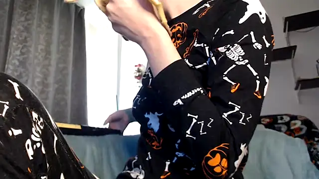 LetsGetMessyBBy online show from September 20, 1:09 pm