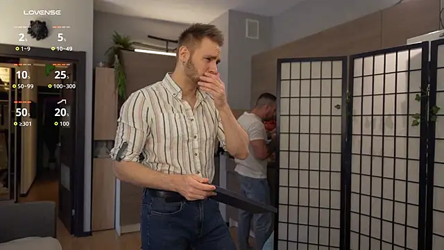 Snapshot of Alex_xxx chatting on October 31, 3:27 pm Alex xxx online show from October 31, 3:27 pm