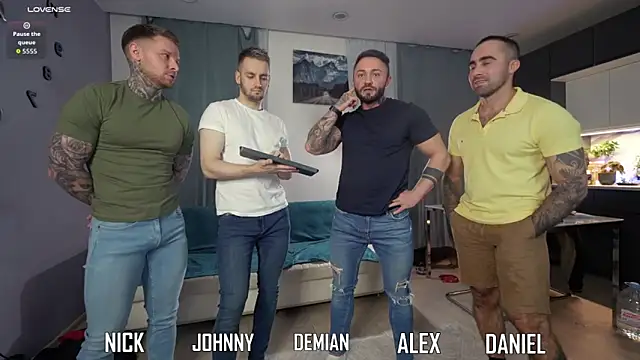 Snapshot of Alex_xxx chatting on October 19, 3:36 pm Alex xxx online show from October 19, 3:36 pm