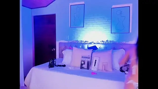 Kitty Pam online show from March 17, 9:30 pm