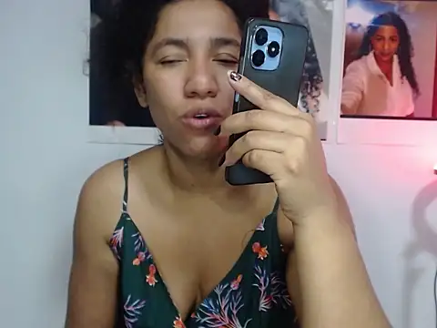 Snapshot of bellacrespalatina chatting on October 12, 10:34 pm bellacrespalatina online show from October 12, 10:34 pm