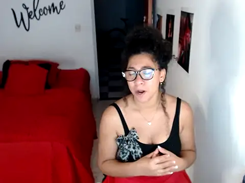 Snapshot of bellacrespalatina chatting on September 12, 11:56 pm bellacrespalatina online show from September 12, 11:56 pm