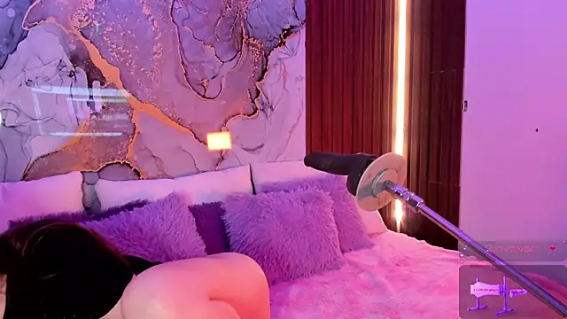 centaurigirl online show from November 13, 3:38 am