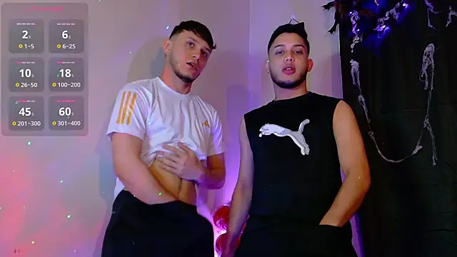 Snapshot of TommyandBillie chatting on October 23, 11:11 pm TommyandBillie online show from October 23, 11:11 pm