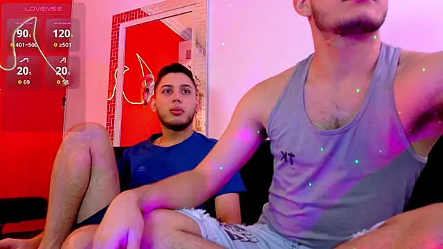 Snapshot of TommyandBillie chatting on October 6, 6:45 pm TommyandBillie online show from October 6, 6:45 pm