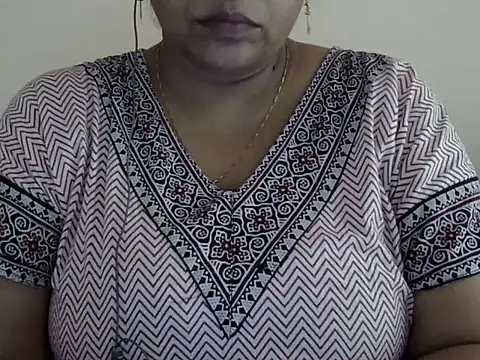 Snapshot of Riya_riyaa chatting on November 1, 9:24 am Riya riyaa online show from November 1, 9:24 am