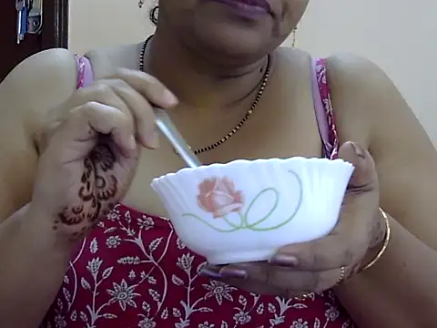 Snapshot of Riya_riyaa chatting on October 12, 5:54 am Riya riyaa online show from October 12, 5:54 am