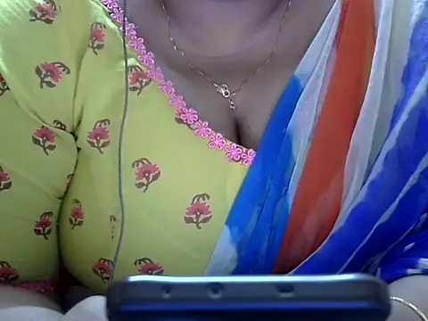 Snapshot of Riya_riyaa chatting on September 10, 3:56 pm Riya riyaa online show from September 10, 3:56 pm