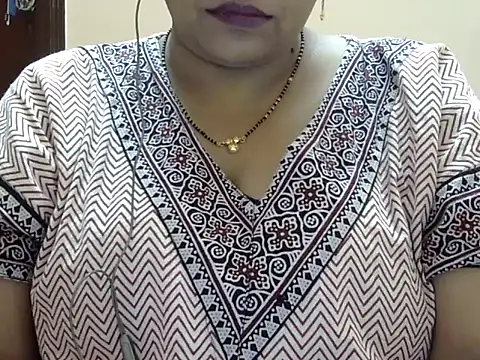 Snapshot of Riya_riyaa chatting on October 8, 9:57 am Riya riyaa online show from October 8, 9:57 am